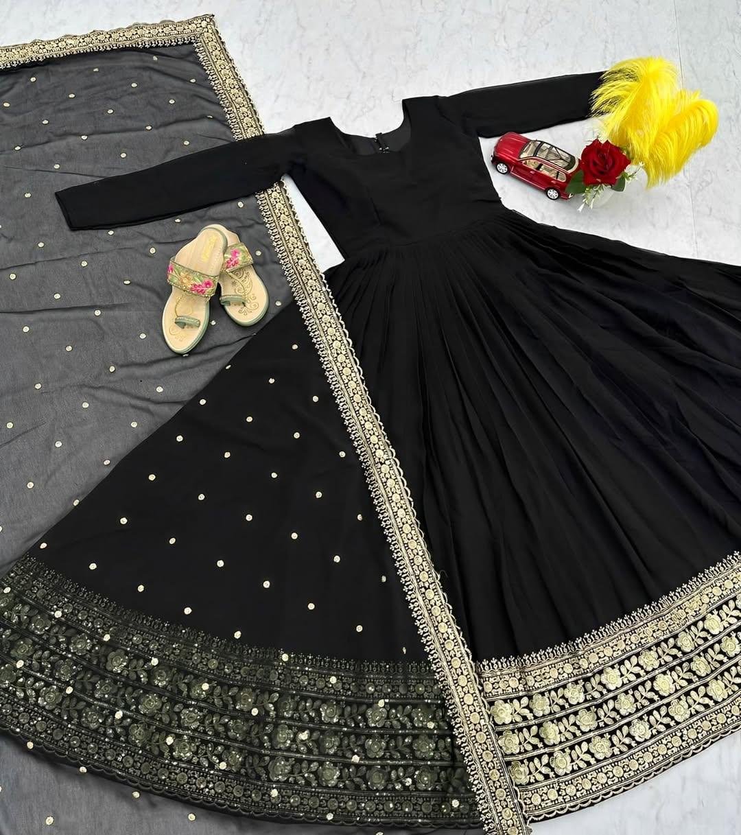 Aditi Rao Black Embroidered Gown With Dupatta