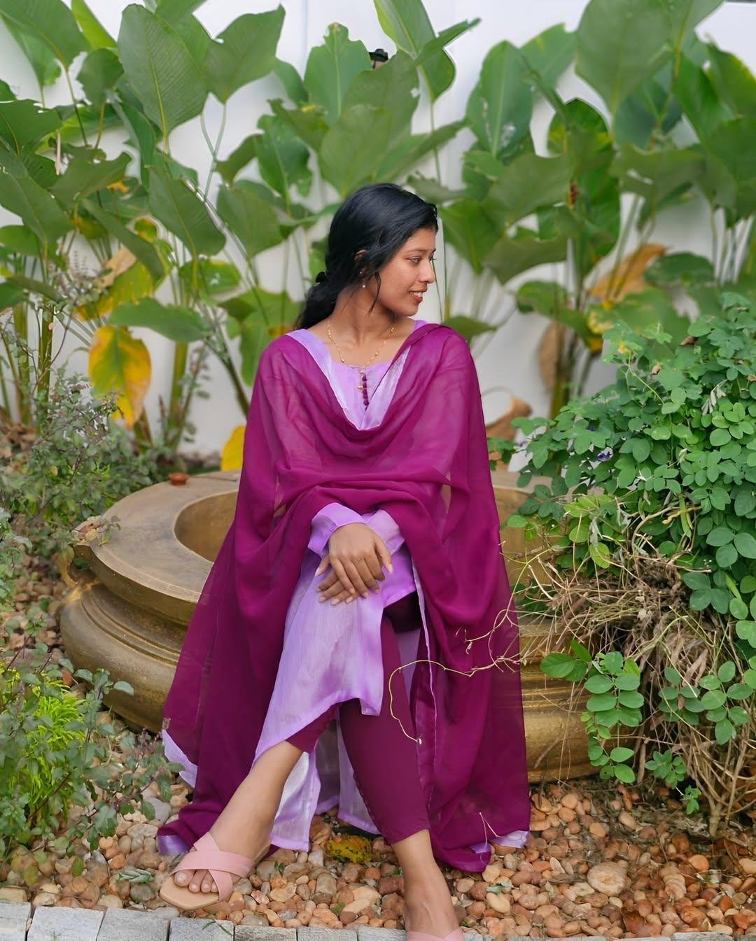 Highly trending Space silk kurta with dupatta set