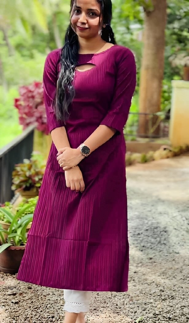 Trendy Womens Popcorn Kurti