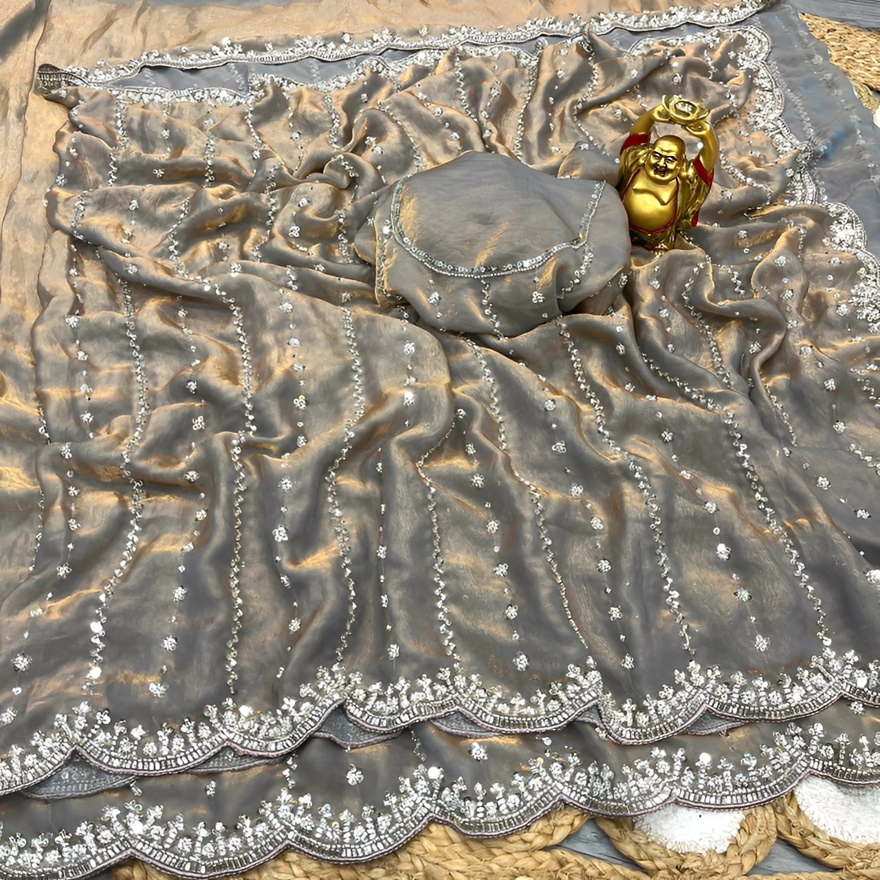 Stylytic Luxury Fully Embroidered party wear saree with blouse