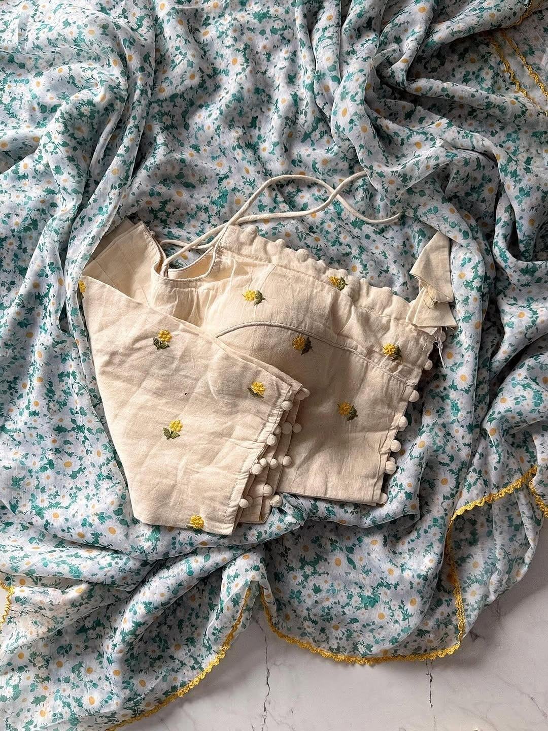 Premium Chiffon Digital Flower Print Saree With Arco Border