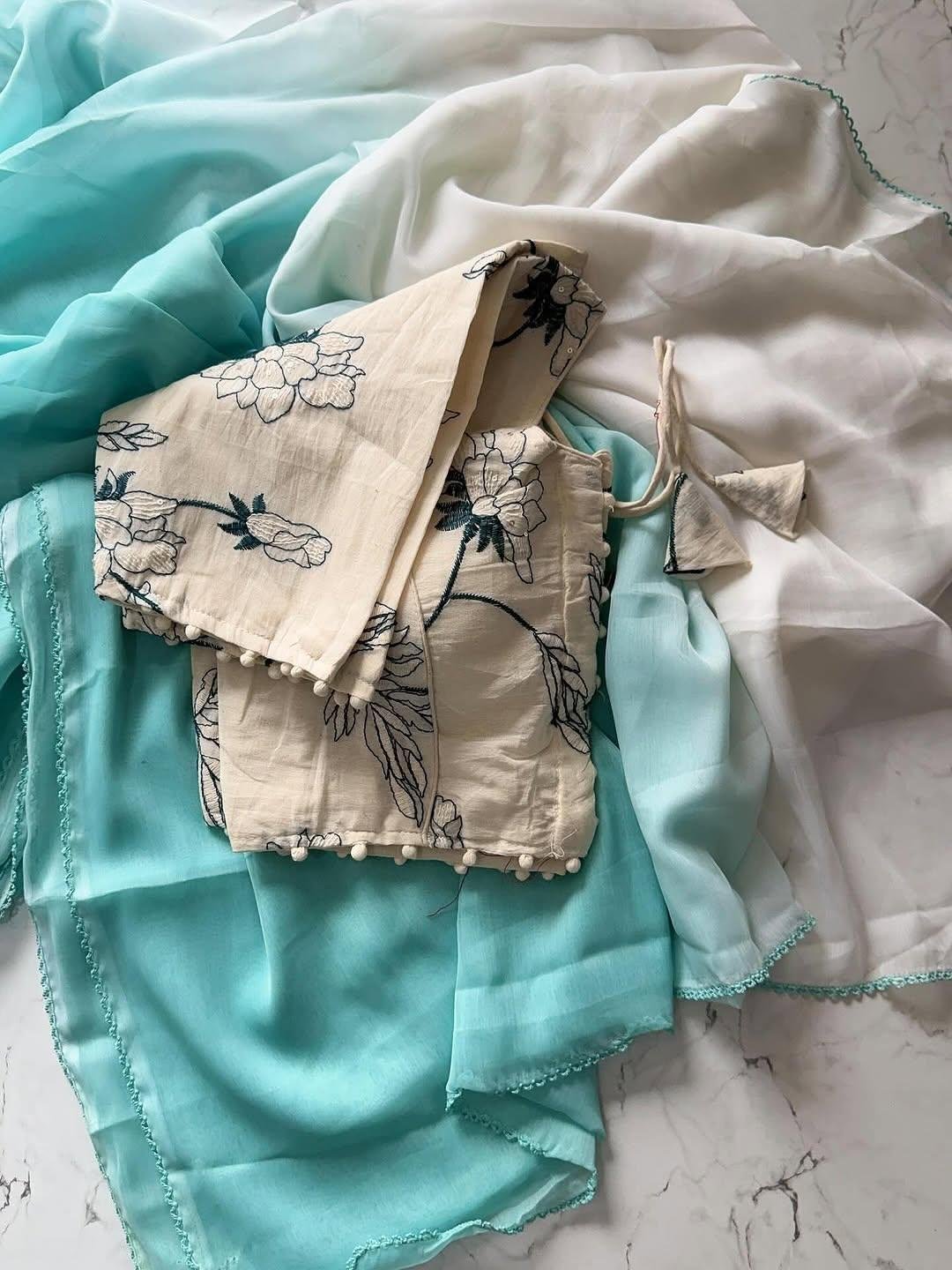 Premium Chiffon Digital Flower Print Saree With Arco Border