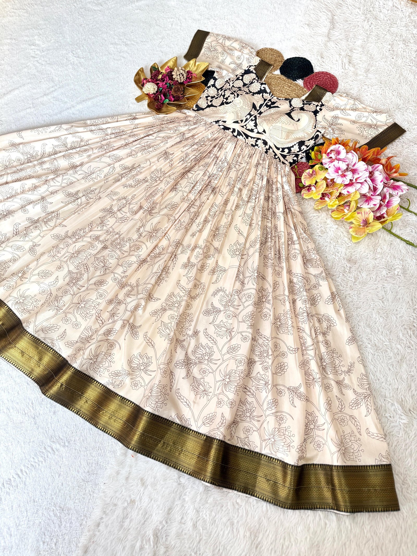 Trending Beautiful Soft Dola Silk Kalamkari Gown
