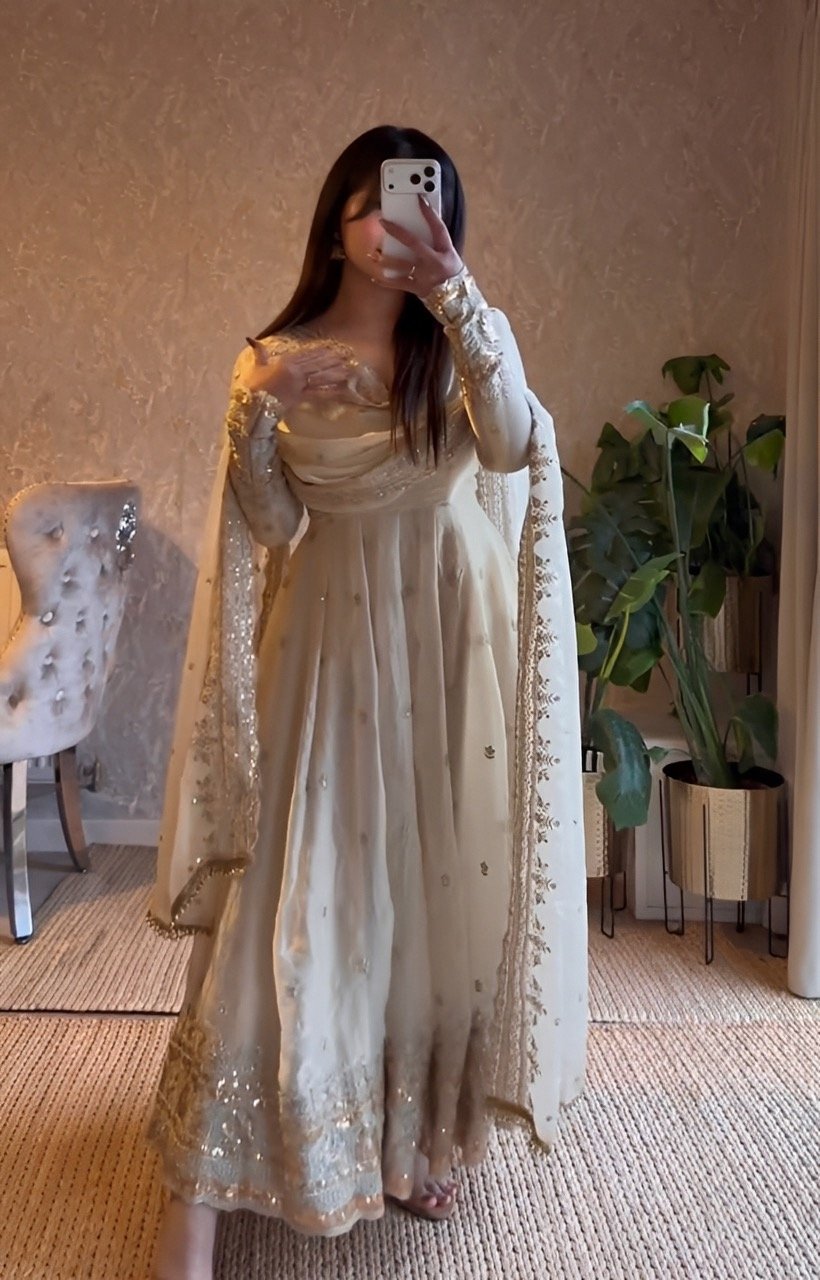 Royal Pearl Anarkali in Offer - Hotselling Grand Partywear Kurti pant dupatta set