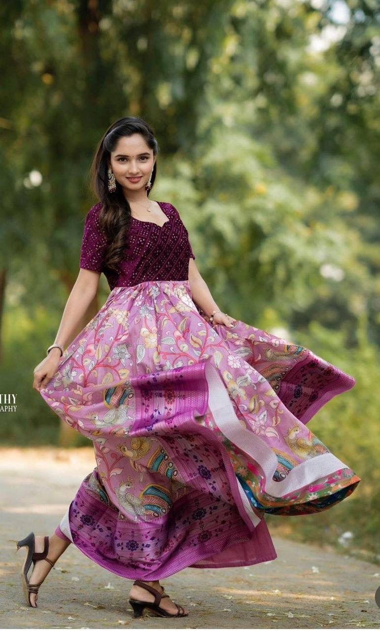 FESTIVE WEAR GOWN SET