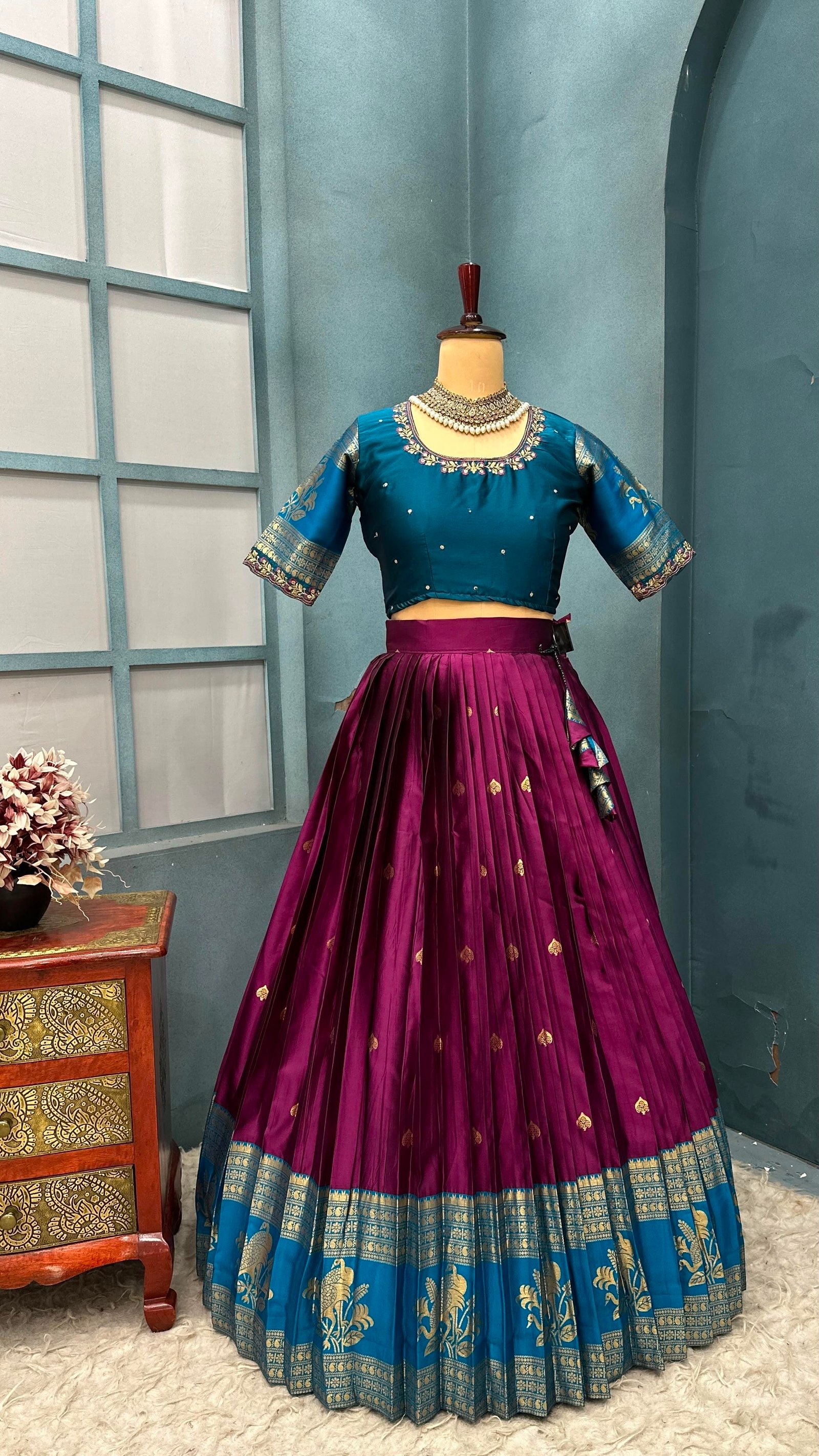 MEENU - Signature Lehengas
