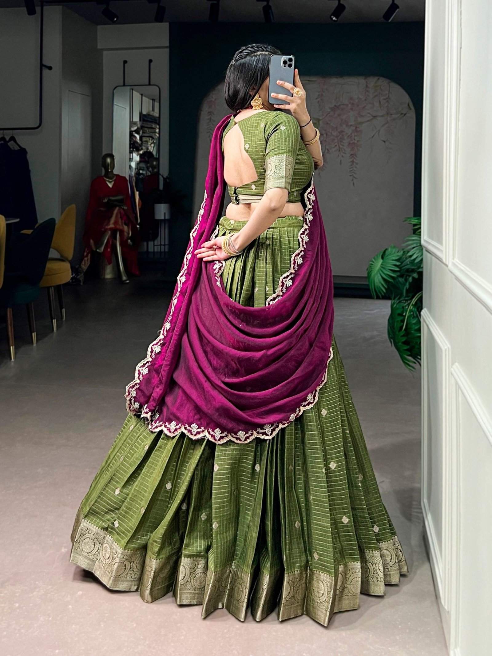 Traditional Chinon Checks Langa Davani – Onam Collection