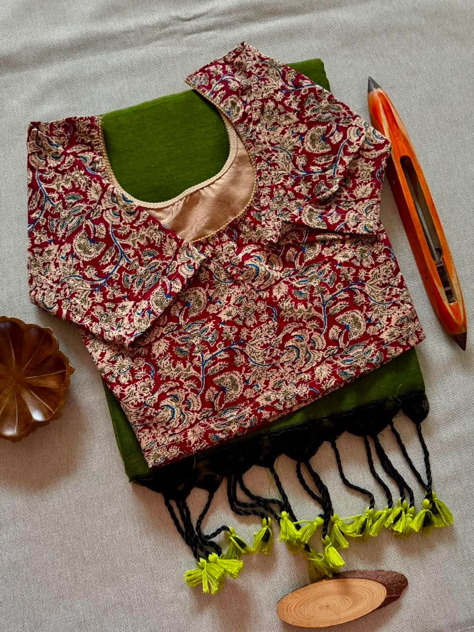 Famous Khadi tissue saree