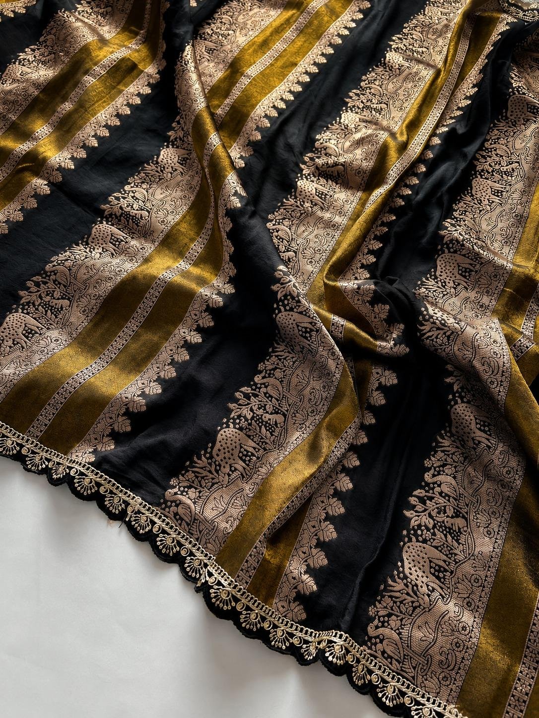 Famous Khadi tissue saree